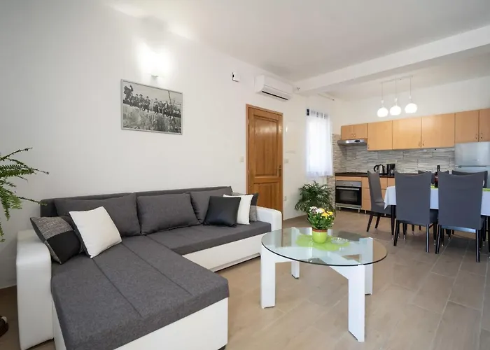 Judita By Interhome Jadranovo